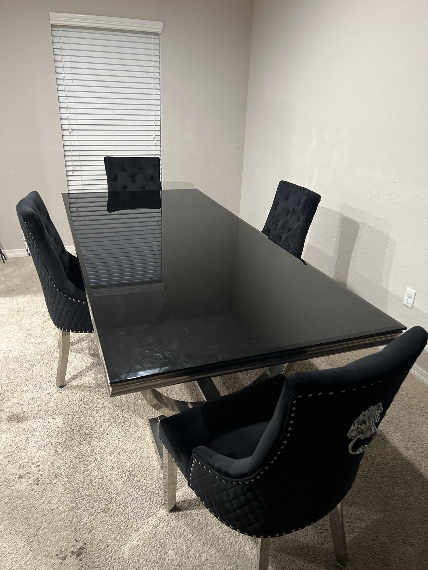 Black Luxury Table