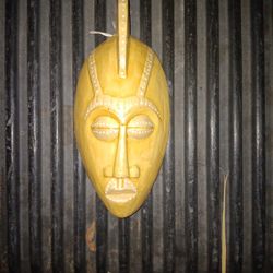 African Guro-style mask