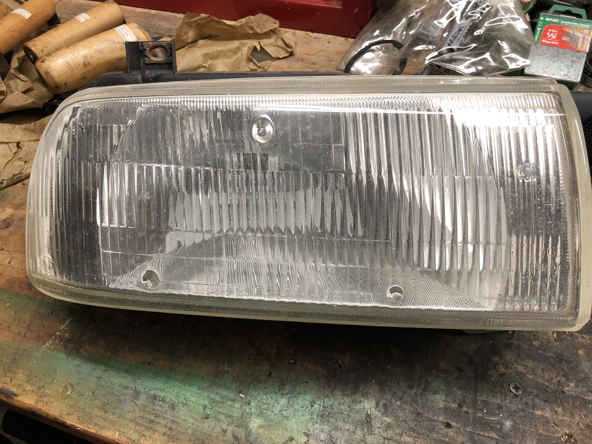Passenger Headlamp - 1998 VW Jetta VR6