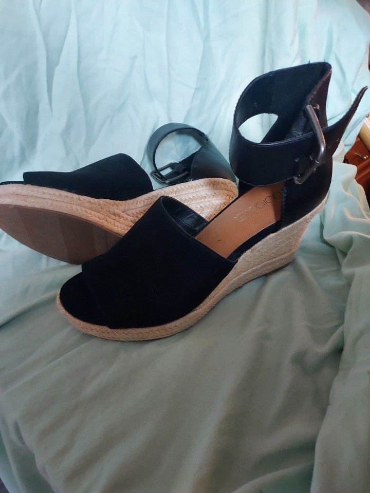 Black Wedge Shoes