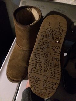 Girls size 2 bear paws asking $10.00