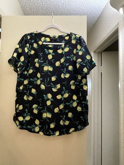 Banana Republic lemon print short sleeve blouse dark blue and yellow
