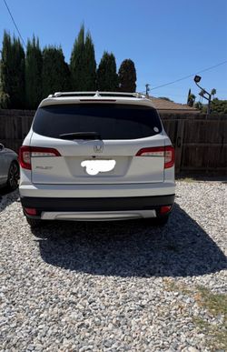 Honda Pilot White 2019