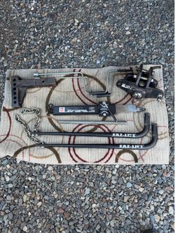 Camco 48058 Eaz-Lift Bent Bar Weight Distribution Hitch  w/Sway Control-1000 Lb