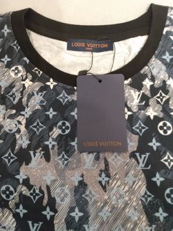 Authentic Louis Vuitton T-shirt for Sale in Queens, NY - OfferUp