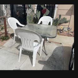  $30 Metal frosted glass Table With 3 Comfortable Plastic Chairs 