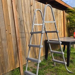 Free pool ladder
