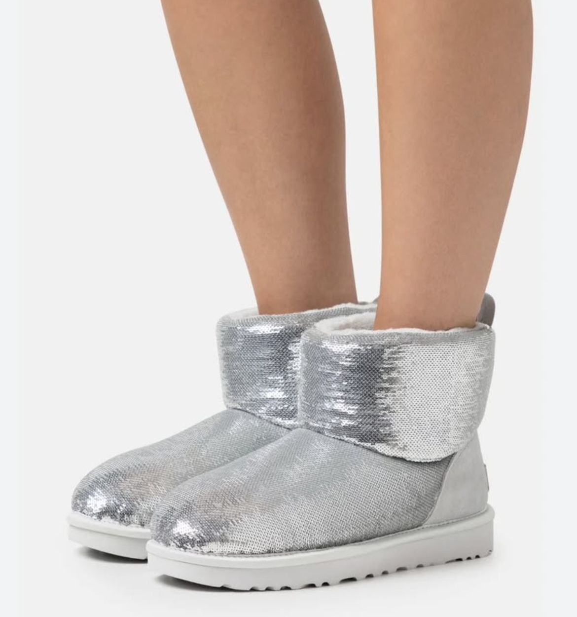 NIB UGG Women's Classic Mini Mirror Ball BootSilver NEW sz 6