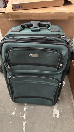 Ricardo Beverly Hills Green Rolling Luggage