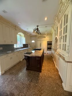 Luxury Built-In Kitchen Appliances – Sold as a set