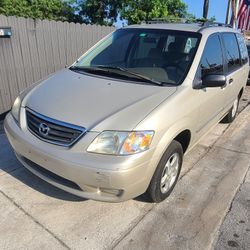 2002 Mazda MPV