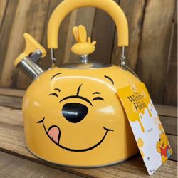 Disney limited edition Winnie the Pooh Yellow Whistling Tea Kettle w/ Bee Lid New