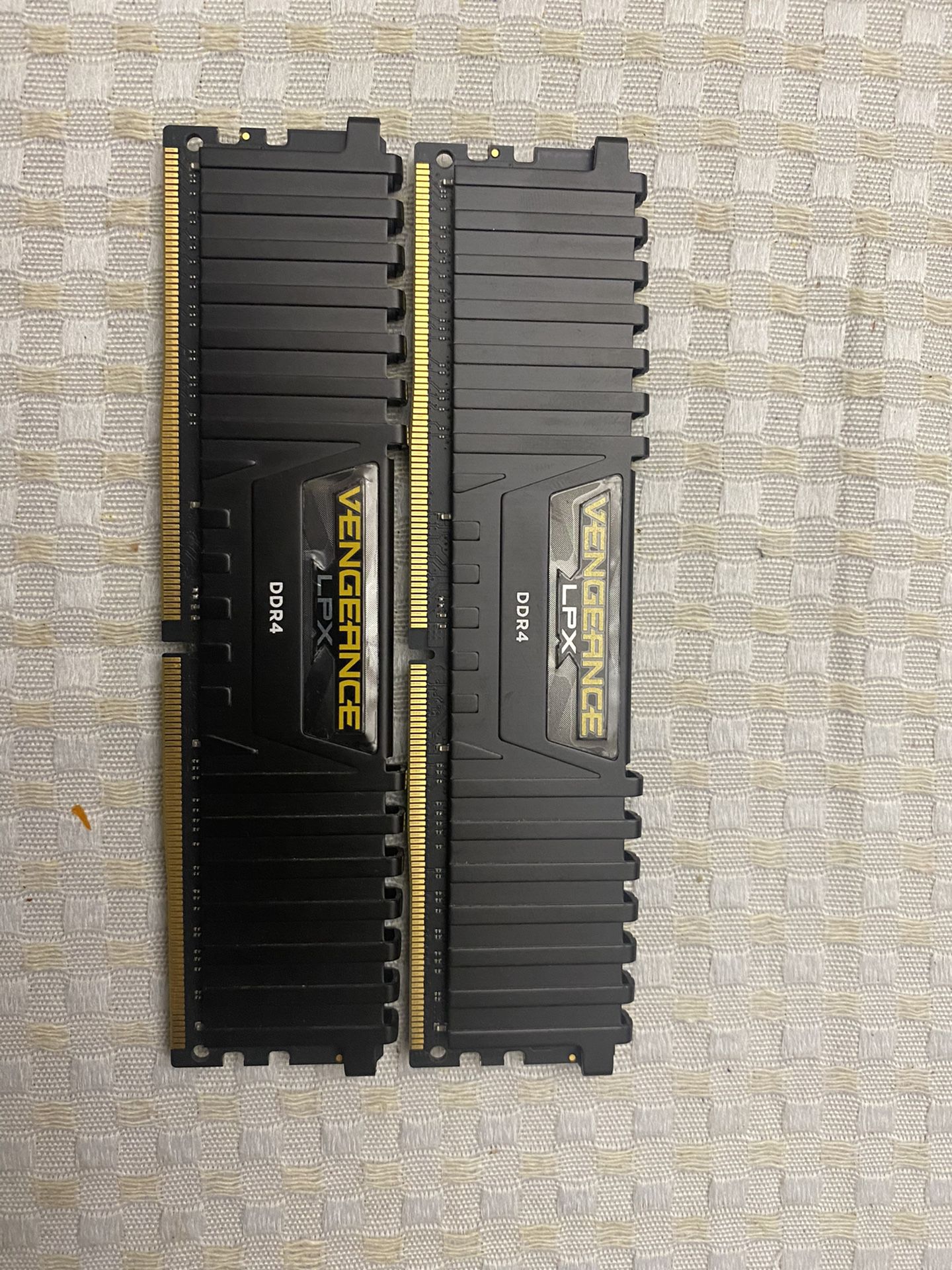 Corsair Vengeance LPX 2x8gb 3200mhz DDR4 Ram