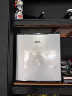 Black + Decker mini fridge with freezer