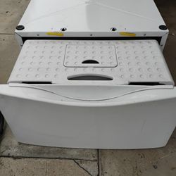 Kenmore Or Whirlpool Pedestal 