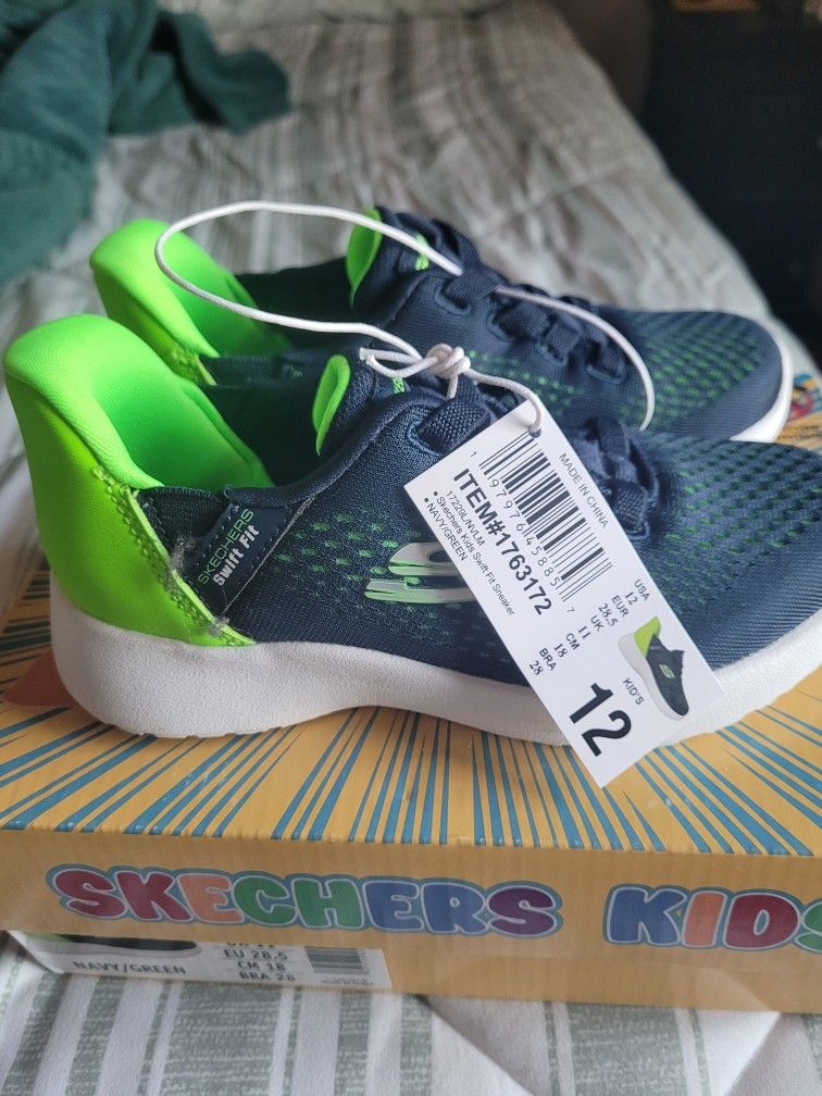 Sketchers Kids Hands Free Size 12