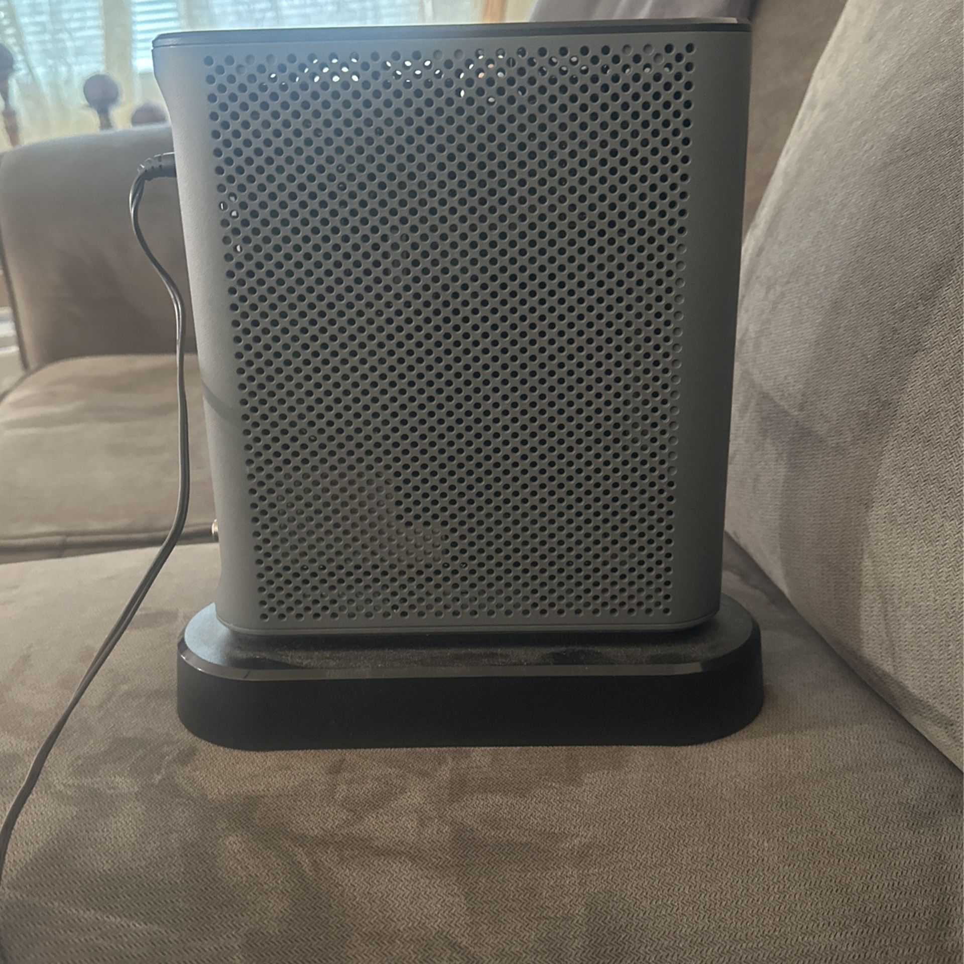 24x8 Cable Modem Plus AC1900 Router With Voice