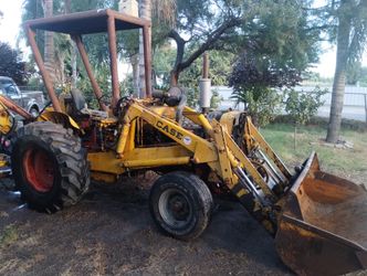 Case Backhoe Tractor.... TAKING OFFERS 