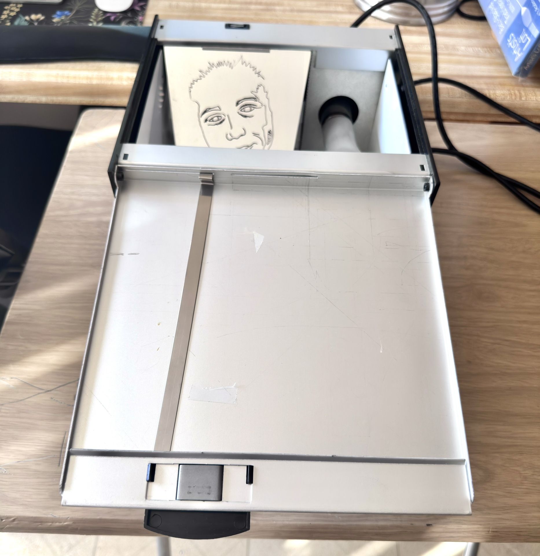 Autograph designer Projector