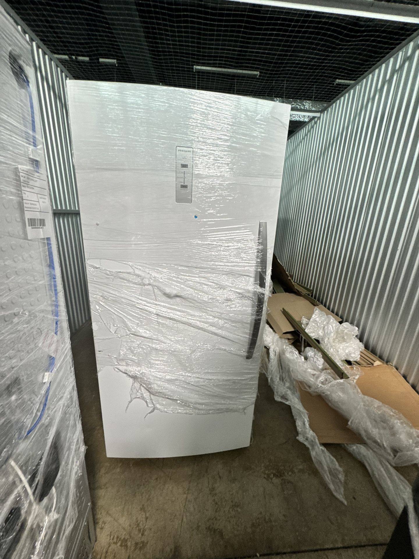 π₯ Brand New Frigidaire Upright Freezer / Refrigerator β Never Used π₯