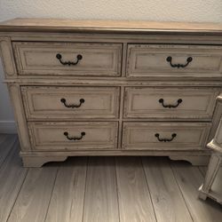 Dresser And Side Table Vintage