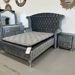 Glam Gray Velvet-like Upholstered Queen Bed