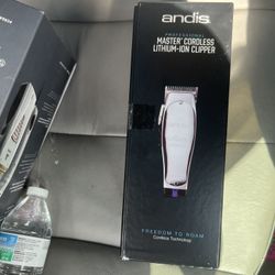Andis Master Cordless Lithium Ion Clipper