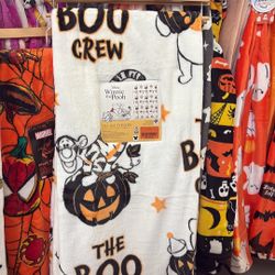 Winnie The Pooh Halloween Throw 