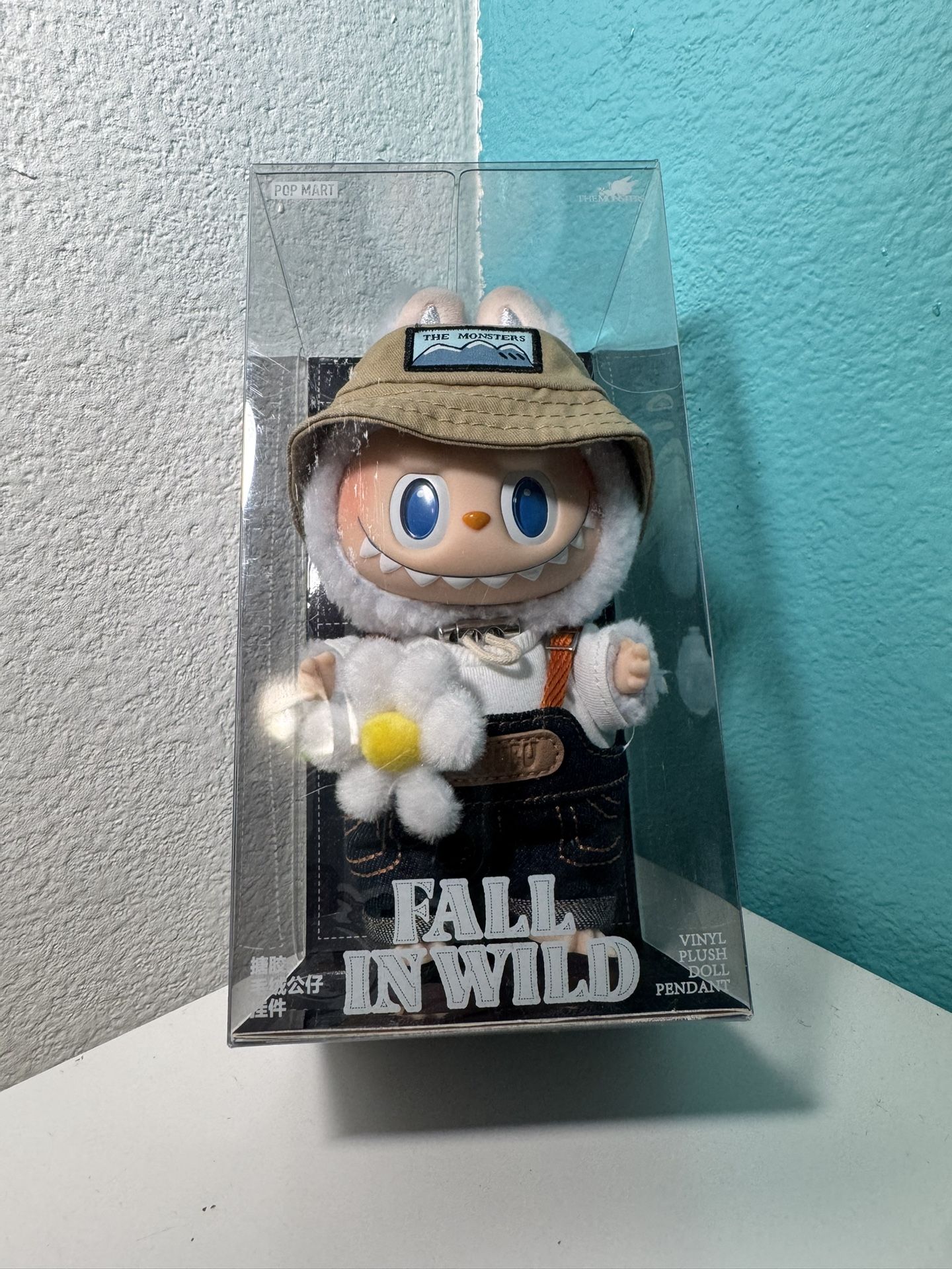 Labubu Fall In Wild
