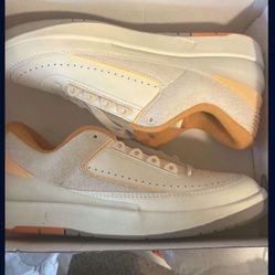 Size 9 Nike Air Jordan 2 Retro Low Shoes "Melon Tint" Light Curry DV9956-118 Men's NEW