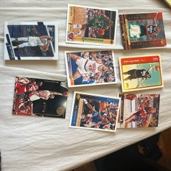 8 Basketball Cards Including A Dahntay Jones Jersey Card And Iggy Rookie Card