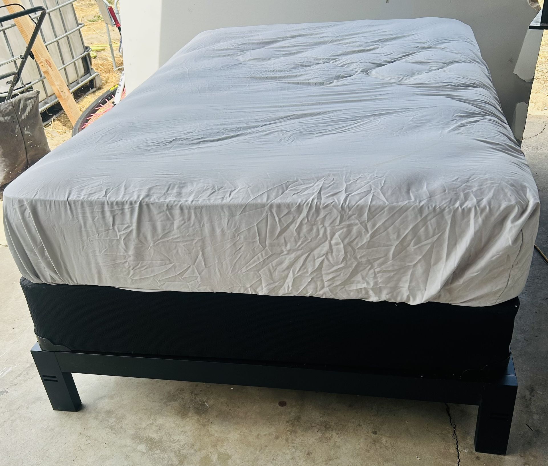 Full Size Bed