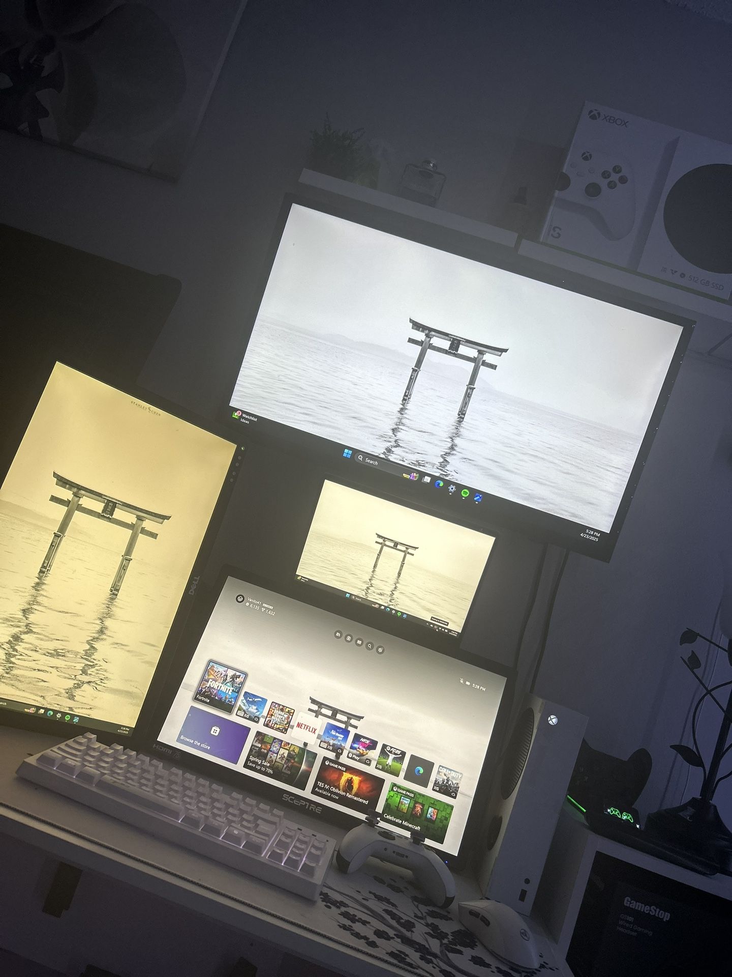 Gaming Set Up 