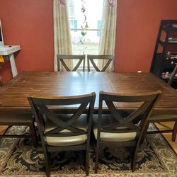 Hardwood Dining Table With 6 Chairs