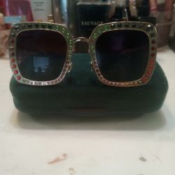 Gucci Hollywood Sun Glasses 