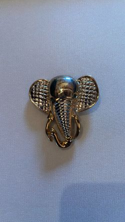 Vintage jonette brooch