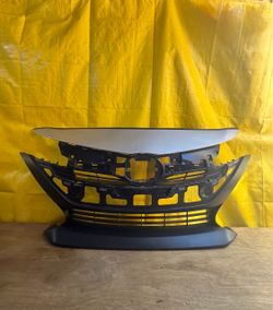 2017 2018 2019 2020 2021 2022 Toyota Prius Prime Front Bumper Grille OEM