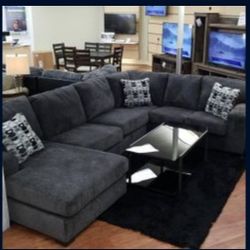 U SHAPED SECTIONAL COUCH SAME DAY DELIVERY By ASHLEY 