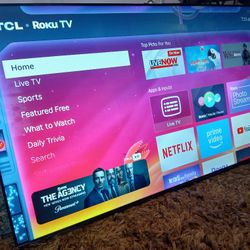 70" Roku Smart Tv Great Condition Like New No Scratch . Tv Has No Legs It Was Mounted.  Great  Quality Pic 