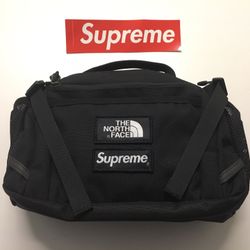 Supreme X The North face Expedition Waist Bag! Black!!!BNWT!!FW18