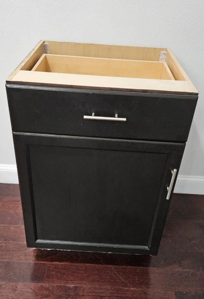 Cabinet/Shelf