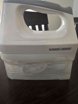 Black+Decker Hand Mixer with 6 Speeds, 5 Beaters & Case