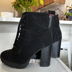Black Suede Heels (7)