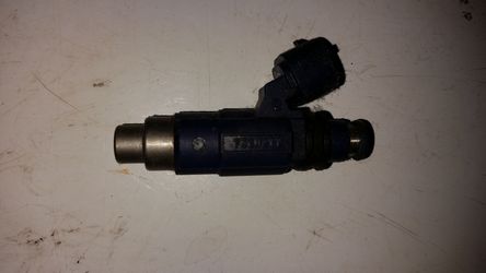 2004 kawasaki STX 4 stroke jet ski Fuel Injectors.
