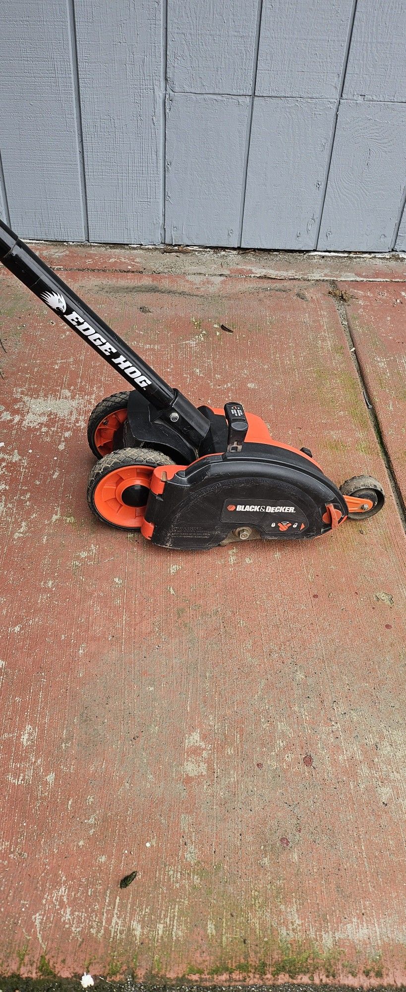 BLACK DECKER EDGE HOG