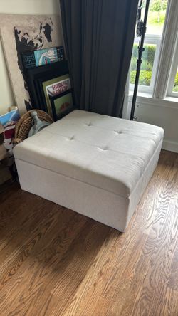 Gray Ottoman w/Storage