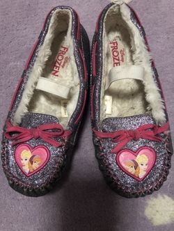 Frozen sparkly comfy slippers size 12