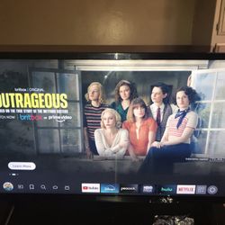 Insignia Fire TV  43” Inches 