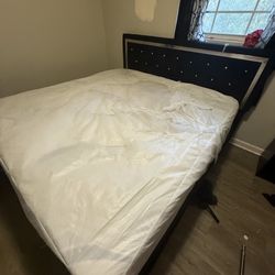 Black King Size Bedding Frame + Headboard 