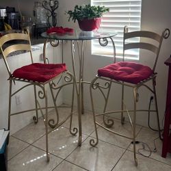 Beautiful Tall Bistro Table